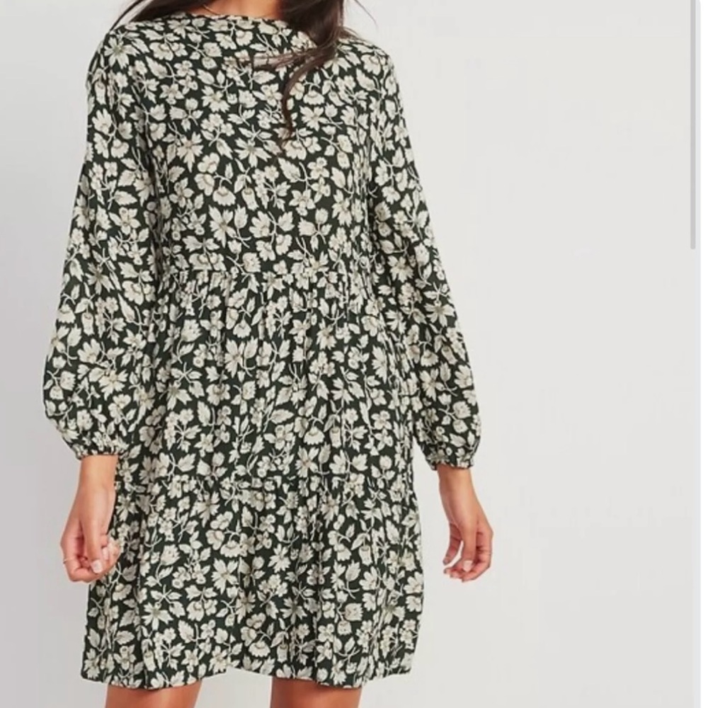 Green and White Old Navy Long Sleeve Dress with Ruffles and a Floral Design